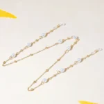 שרשרת זהב מעוצבת עם פנינים למשקפיים