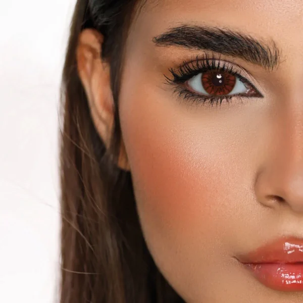 עדשות צבעוניות תלת חודשיותעדשות דסיו בגוון קפה דובדבן Desio Cherry Coffee 2pck