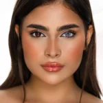 עדשות מגע צבעוניות יומיות דסיו יומיות בצבע כחול מהפנט Desio Irresistible Blue 12pck