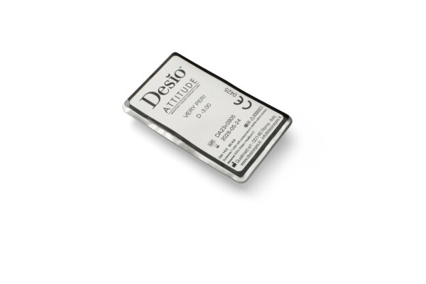 עדשות מגע צבעוניות חודשיות דסיו חודשיות בצבע סגול מהפנט Desio Very Peri 2pck